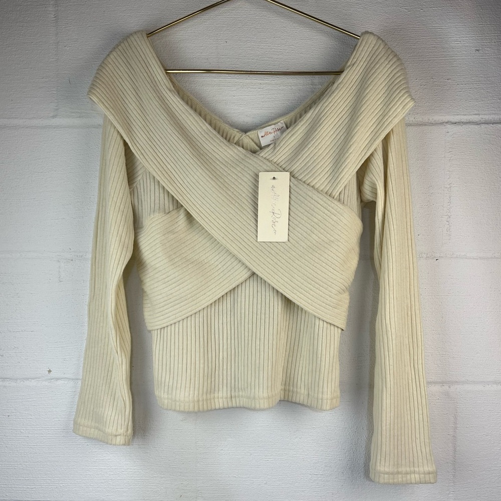 Allie Rose Cream Off Shoulder Sweater NWT, Large